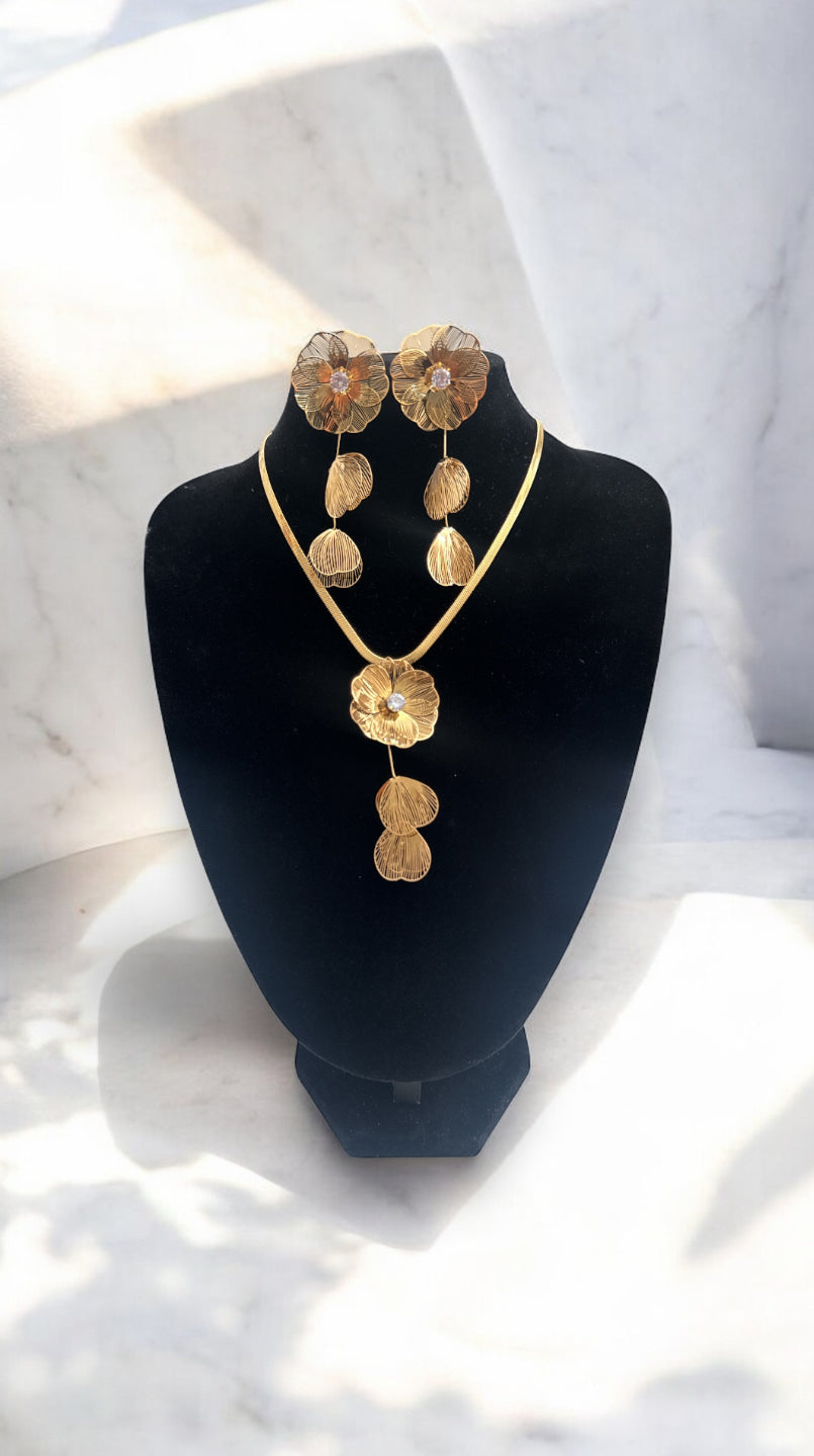 Flower Necklace and Earing Set