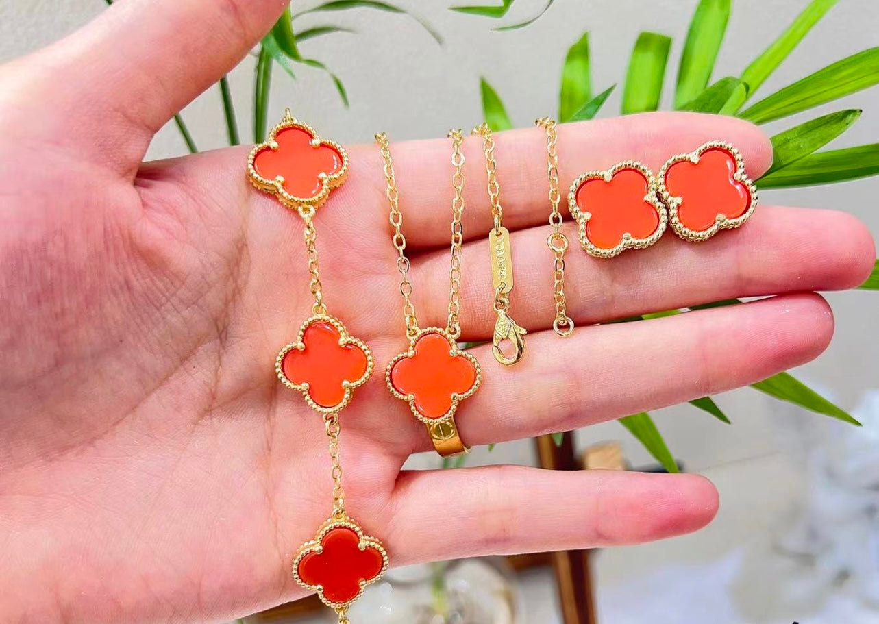Clover necklace,earrings and Bracelet Set