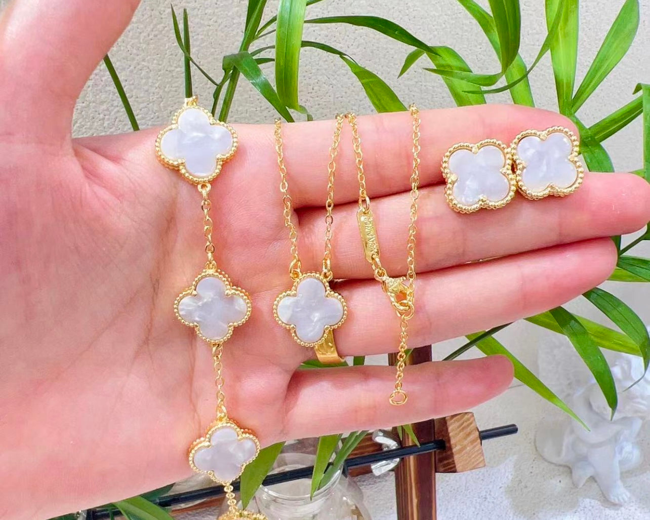 Clover necklace,earrings and Bracelet Set