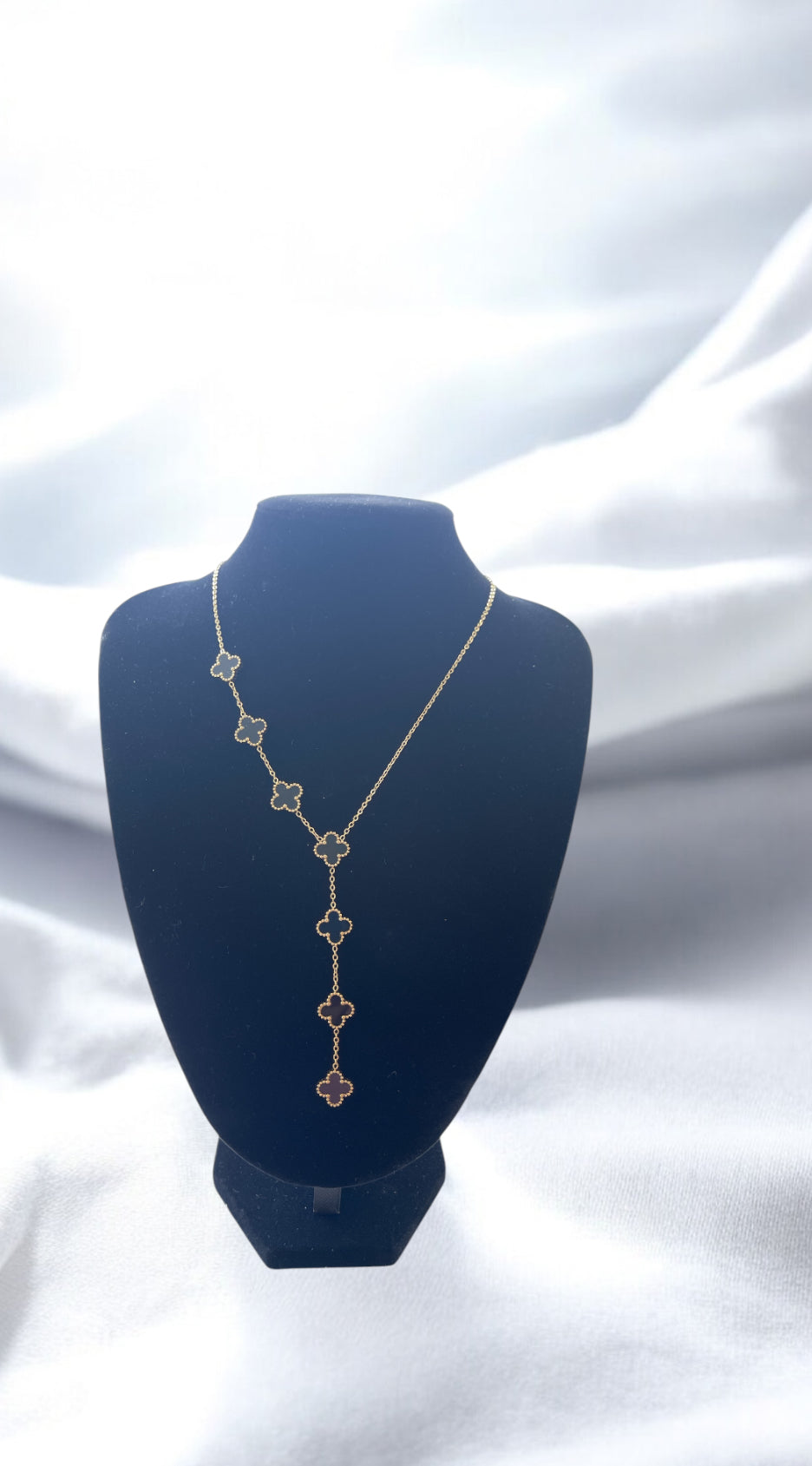 Black Layer Clover Necklace