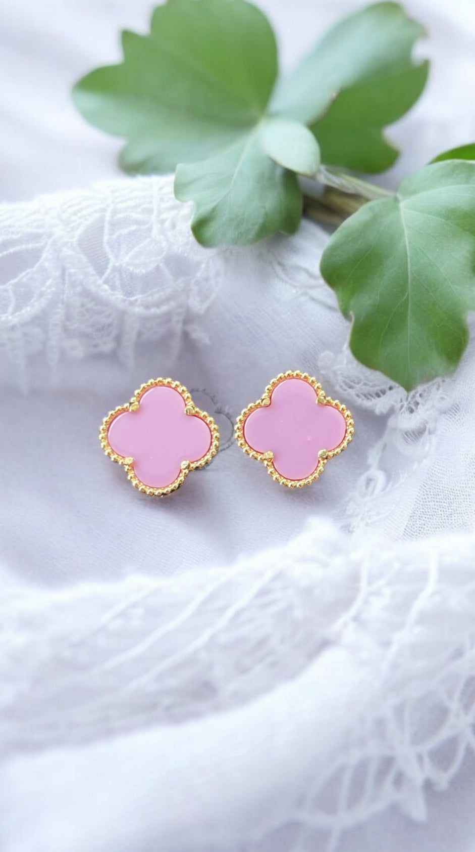 Mauve Clover Earings