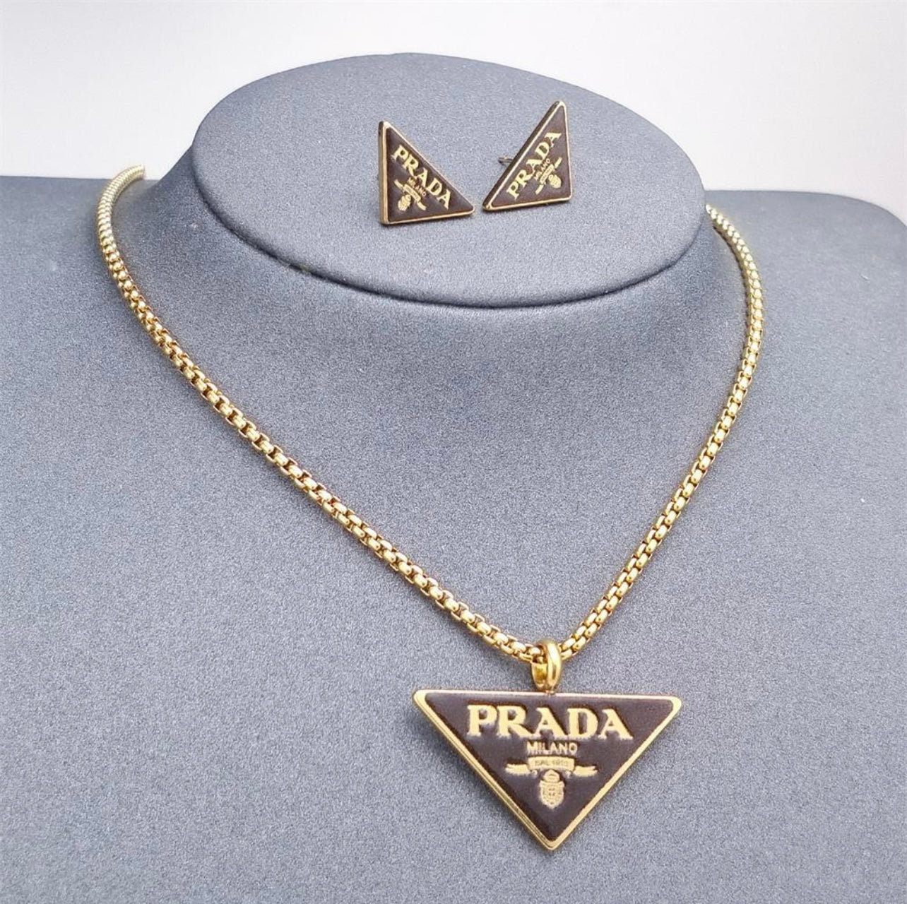 The P Necklace and Earings set